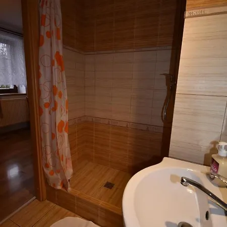 Snezenka Apartman *
